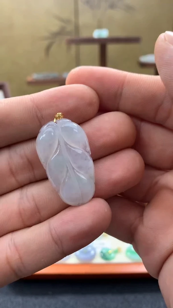 翡翠18K金镶嵌吊坠(不含链)叶子