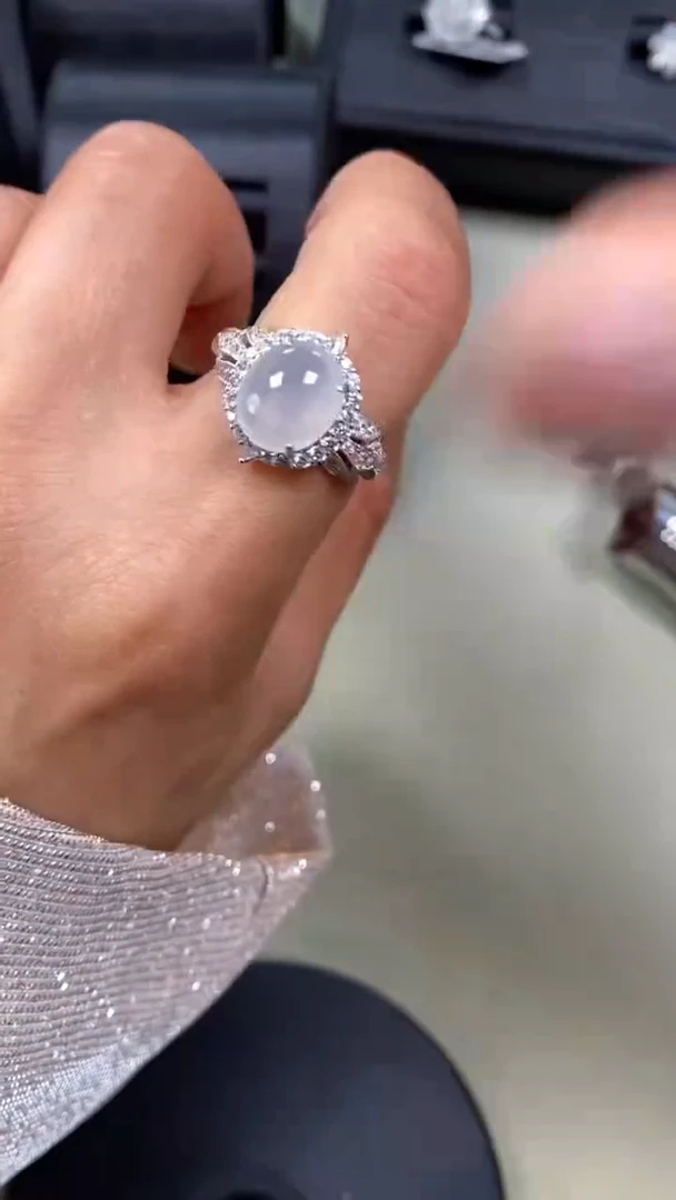 【闪购商品】翡翠戒指银S925镶嵌8733