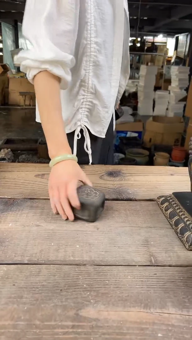 陶土【闪购商品】- 四面佛香插