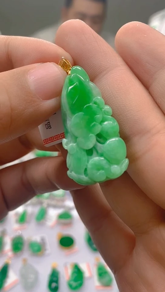 【闪购商品】翡翠颈饰18K金镶嵌新号开播，全场乱卖