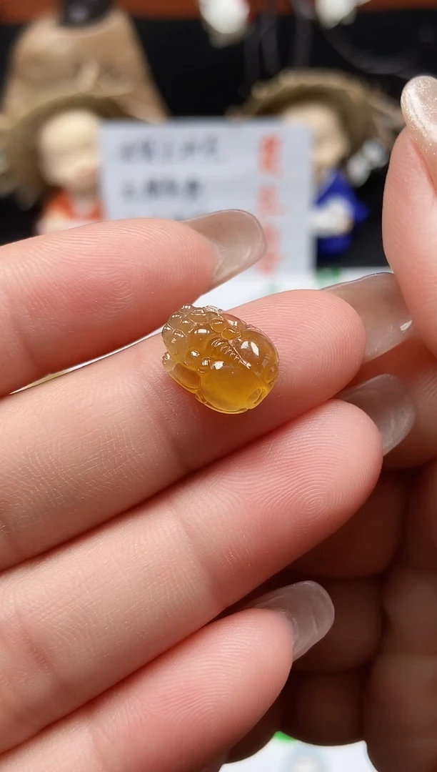 定制翡翠未镶嵌翡翠蛋面貔貅
