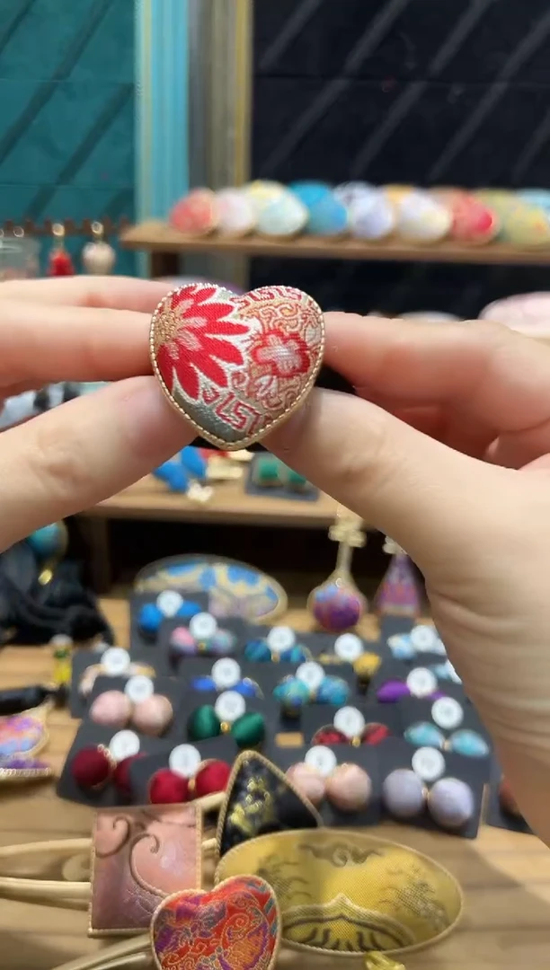【闪购商品】【孤品款2.7】红金爱心发绳一个