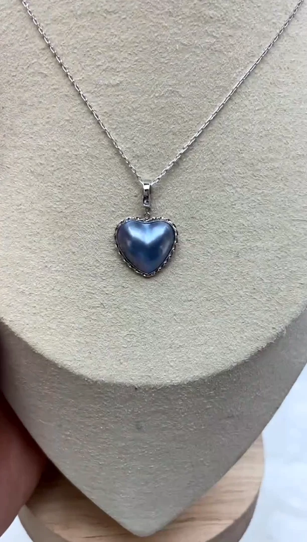 18K金镶嵌颈饰拼合珍珠（马贝珠）马贝