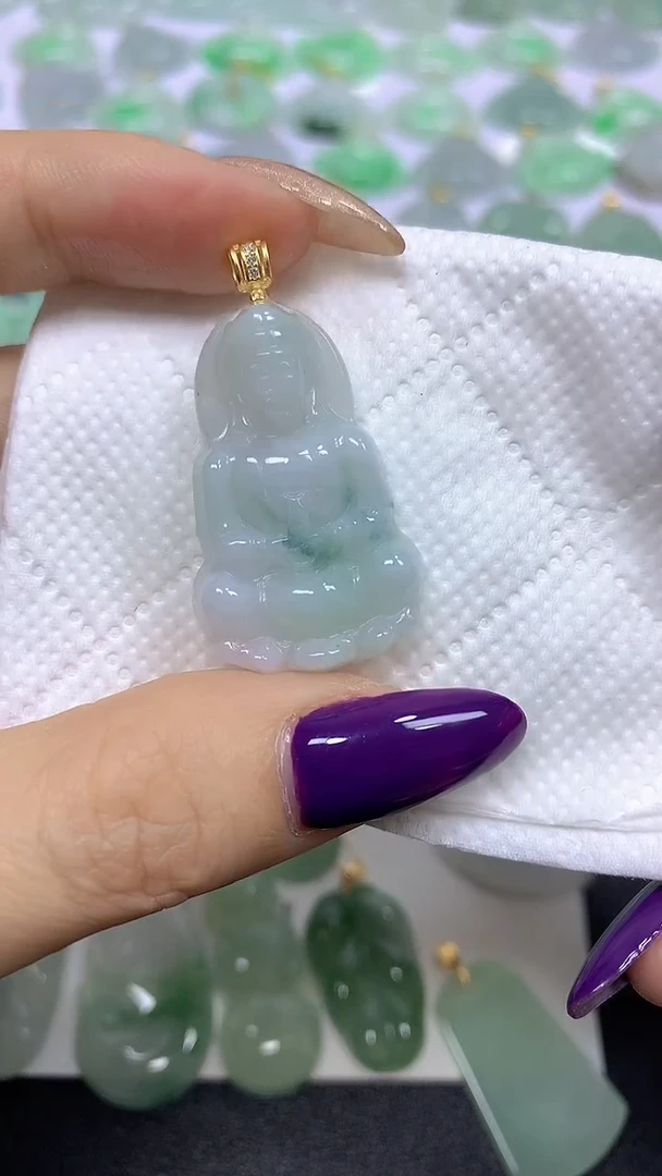 颈饰未镶嵌翡翠