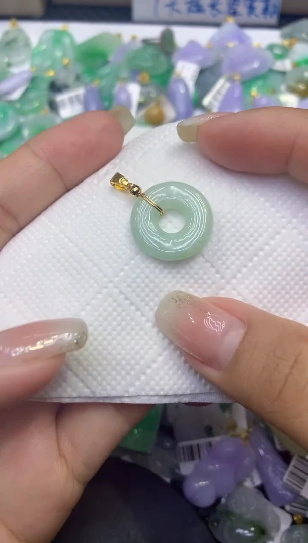 颈饰未镶嵌翡翠天然缅甸A货翡翠