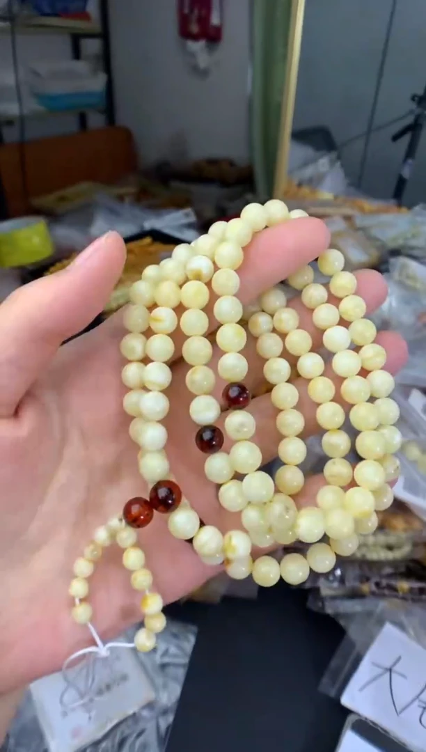 蜜蜡未镶嵌珠宝奇石1