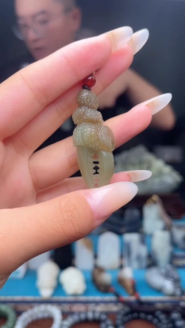 未镶嵌和田玉挂件1