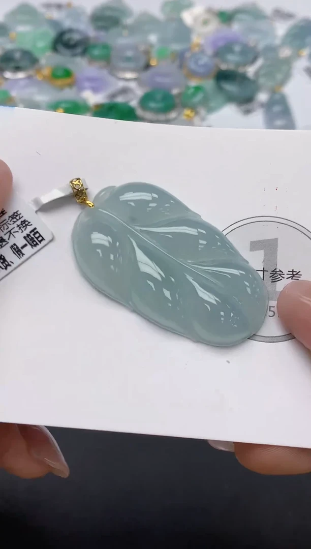 颈饰18K金镶嵌翡翠天然缅甸a货翡翠百元以上9元证书费自理