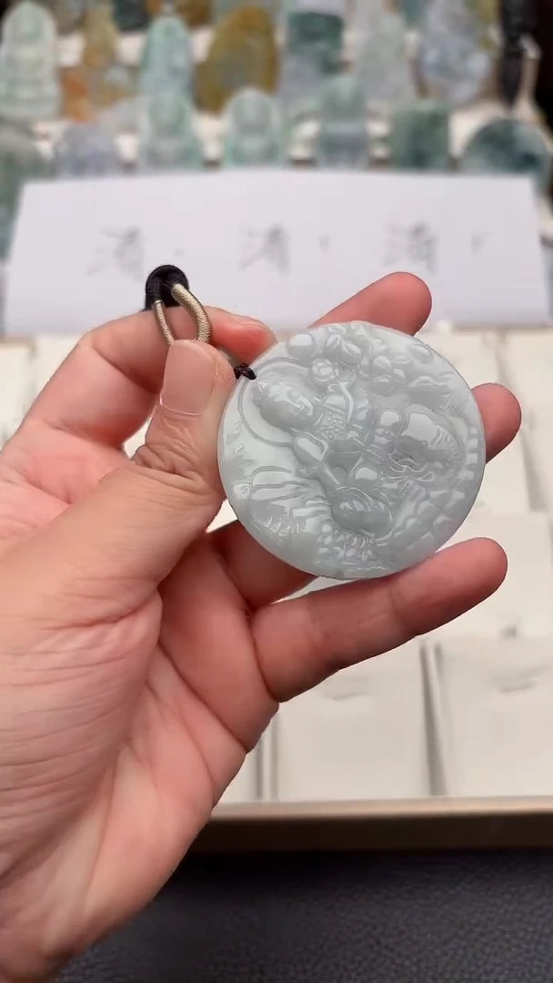 翡翠未镶嵌颈饰天然缅甸A货翡翠194