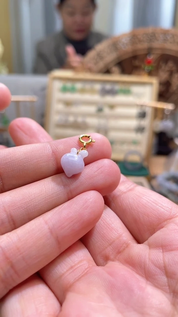 【闪购商品】翡翠颈饰未镶嵌滴流