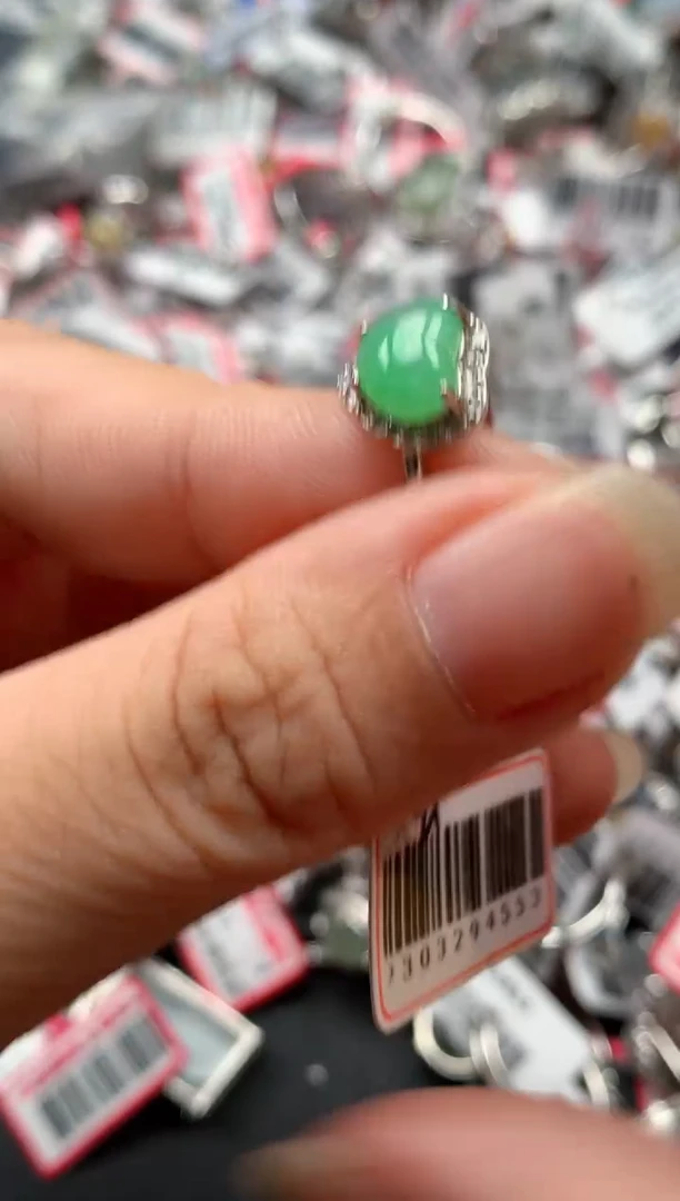银S925镶嵌戒指翡翠天然A货缅甸翡翠