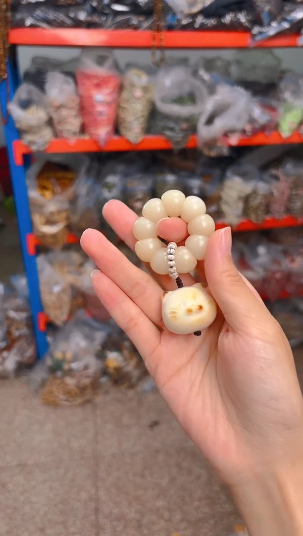 吊坠菩提根/象牙果荔枝栋手捻带猫咪头