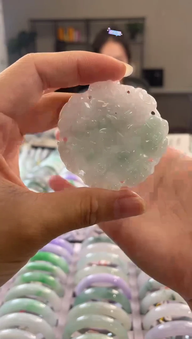 翡翠未镶嵌吊坠(不含链)多样性发一