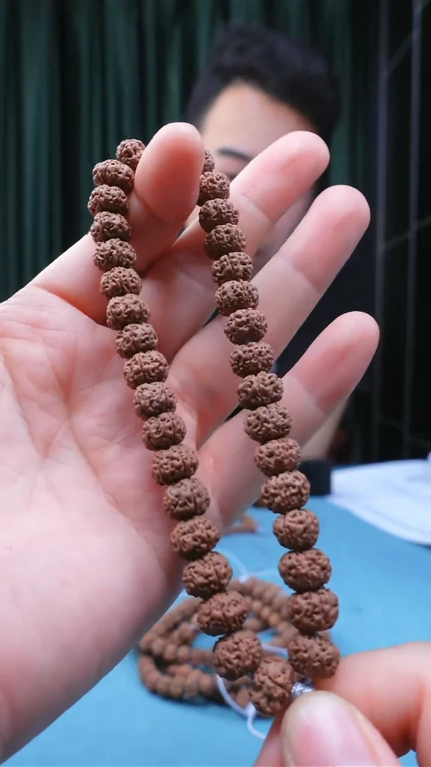 【闪购商品】金刚菩提手串9左右平细手持