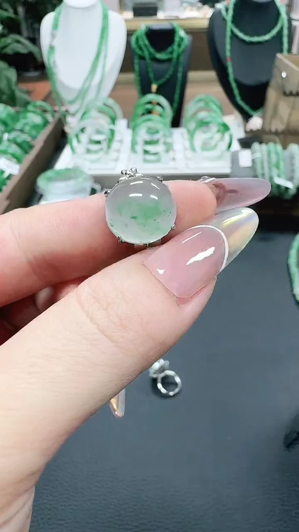 未镶嵌1石英质玉（非洲翠）/1488