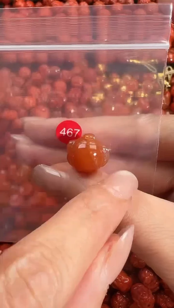 颈饰未镶嵌南红玛瑙1