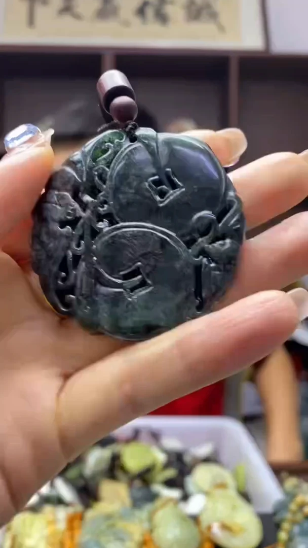 未镶嵌岫玉挂件