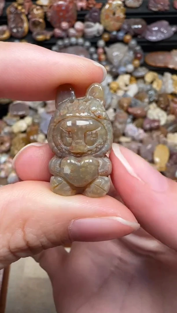 颈饰未镶嵌硅化珊瑚（珊瑚玉）232