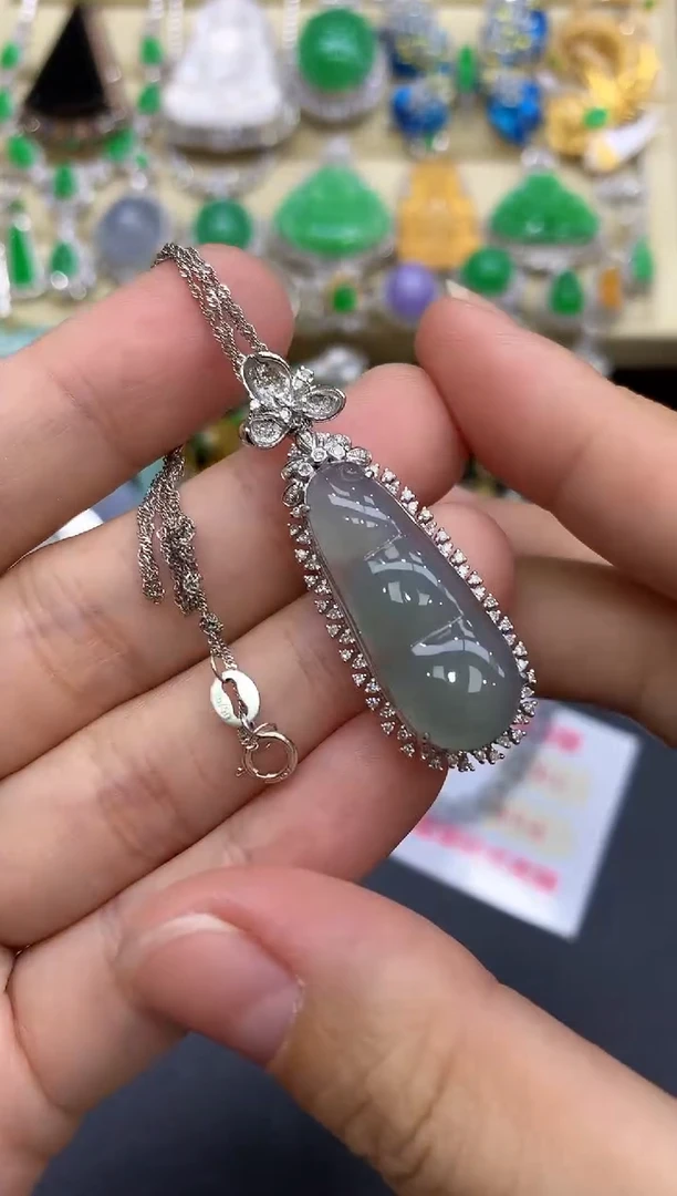 颈饰18K金镶嵌翡翠130-中国好珍宝