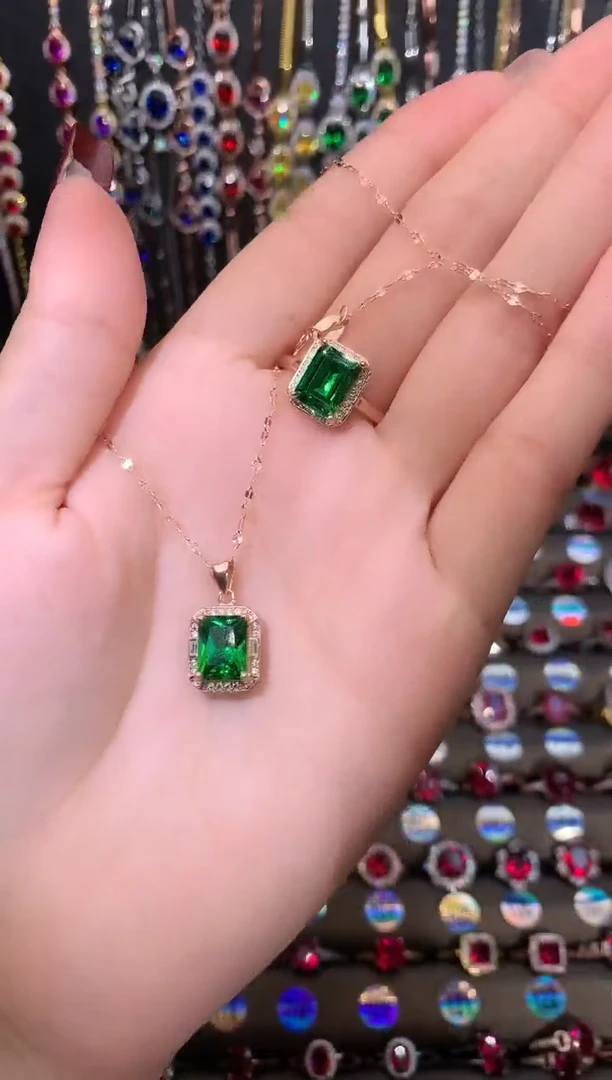 【闪购商品】透辉石吊坠银S925镶嵌7.9玫瑰金