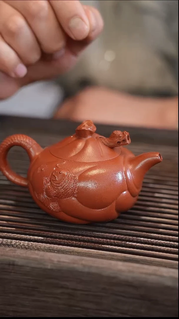 茶壶紫砂鱼化龙 舌头断了  小品