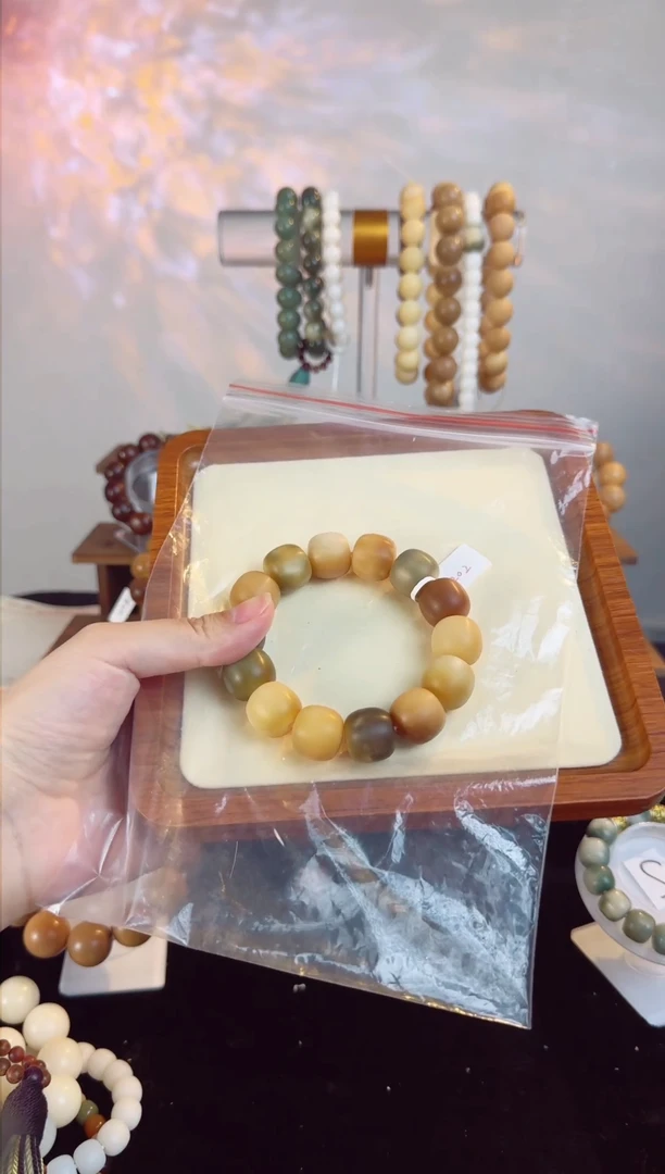 【闪购商品】菩提根/象牙果手串202微瑕