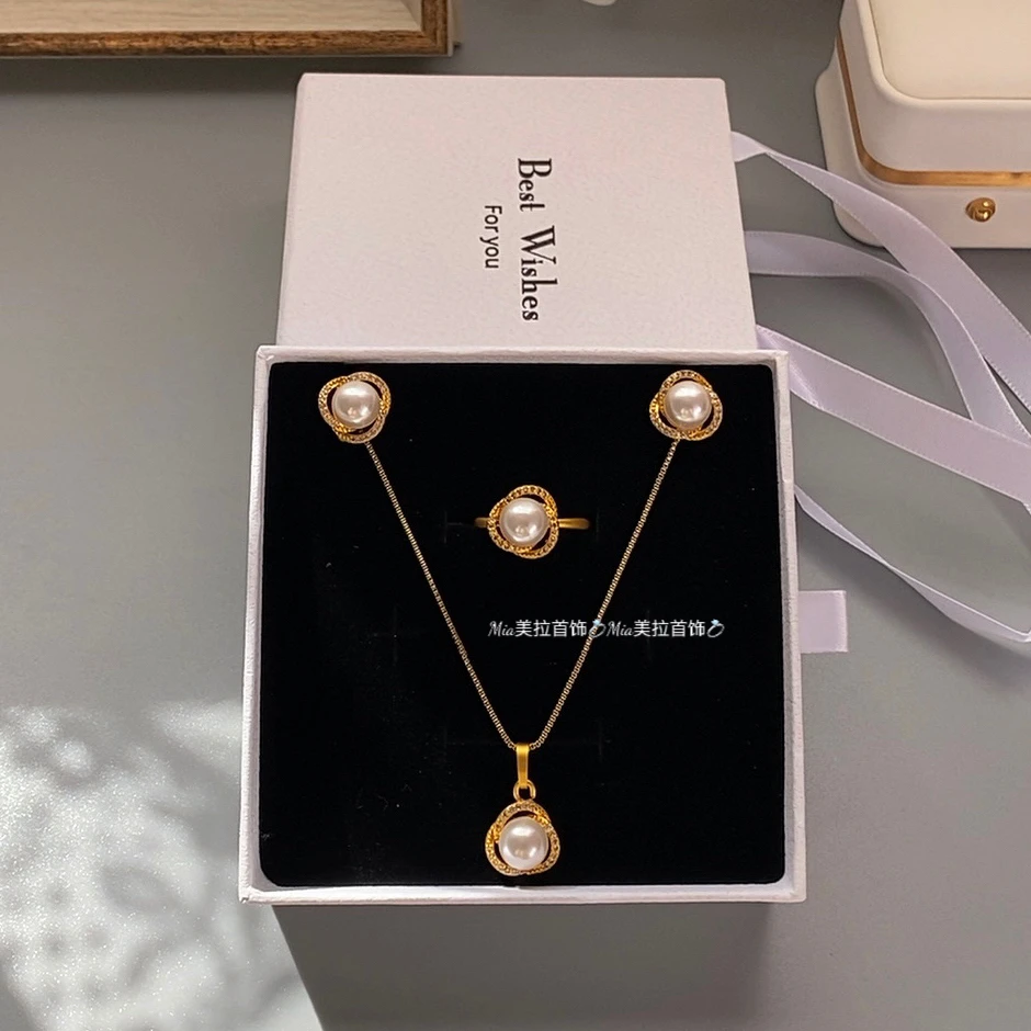 钛钢亚克力项链 三件套气质轻奢时尚女士简约套盒金色精致百搭