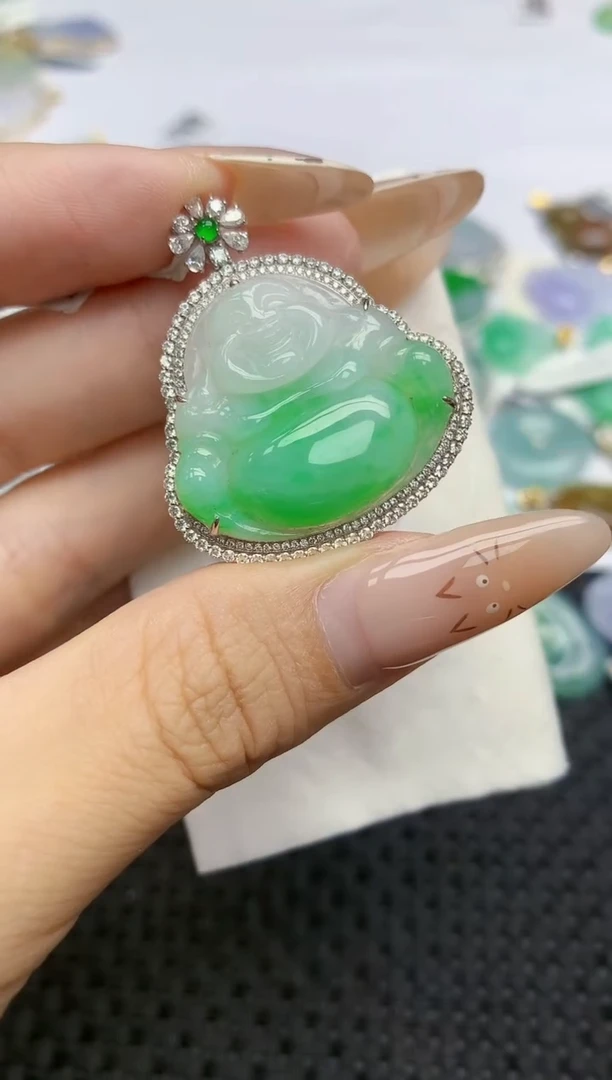 翡翠18K金镶嵌颈饰133   天然翡翠A货