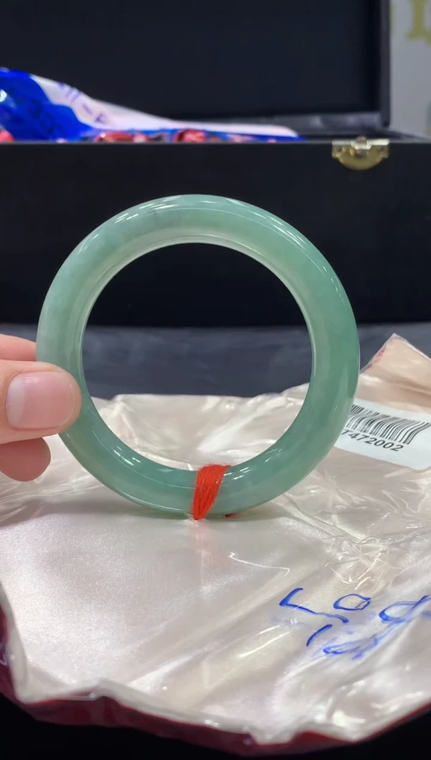 未镶嵌手镯翡翠翡翠手镯