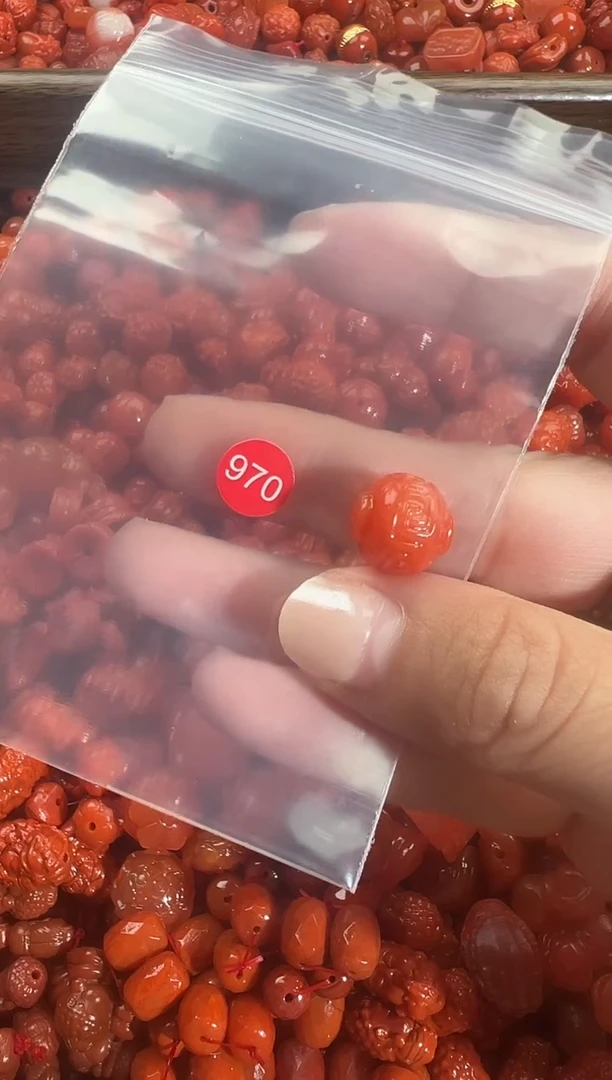 颈饰未镶嵌南红玛瑙11