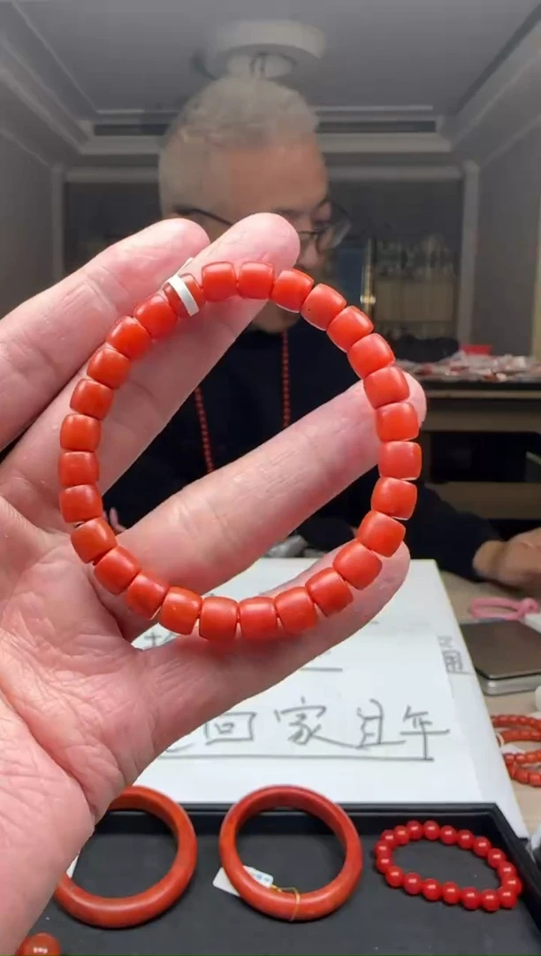 【闪购商品】南红玛瑙7mm阿东寨手串直切未镶嵌多样性发一件