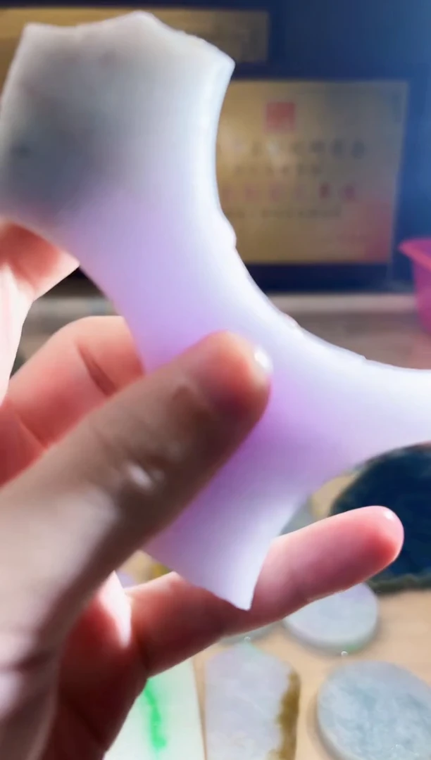 翡翠挂件未镶嵌A货张麦8452