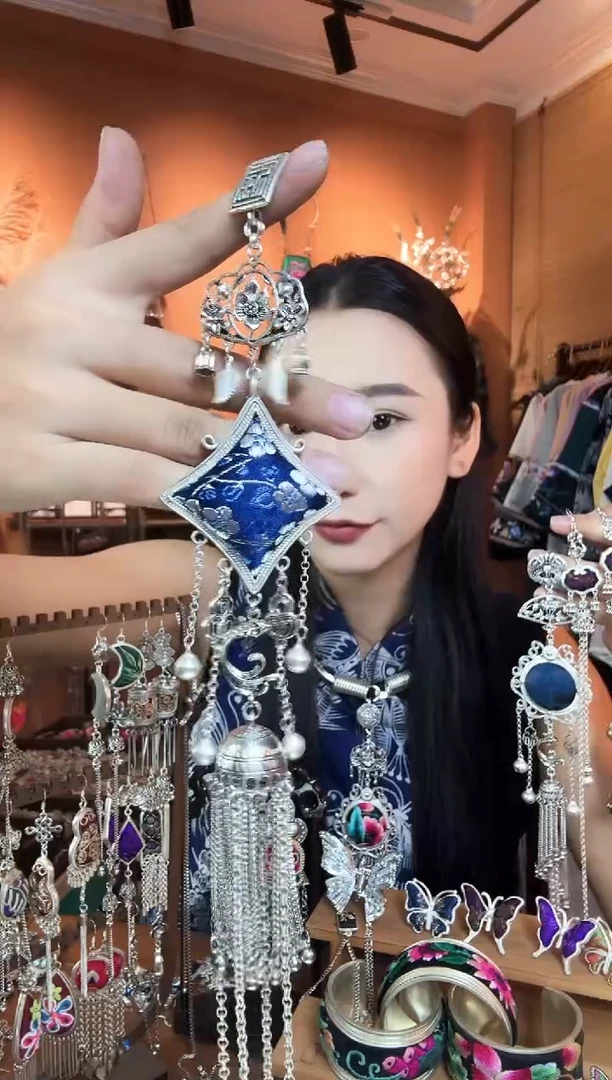 刺绣纯手工民族风压襟