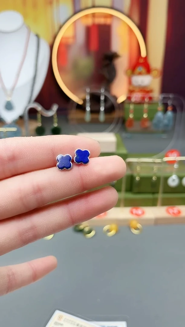 未镶嵌青金石耳钉四叶草