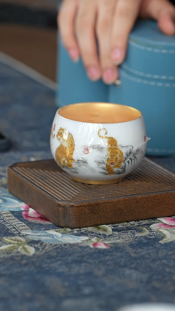 【闪购商品】【鎏金水墨五虎杯（叶子）】