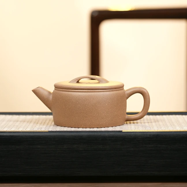 剑流汉瓦壶     青黄老段   CY