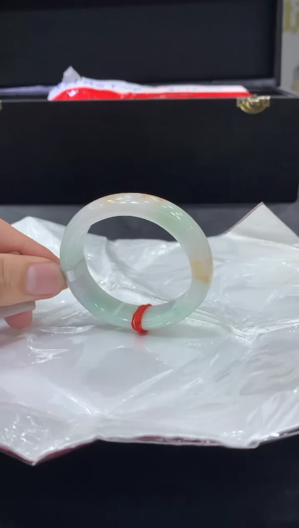 未镶嵌手镯翡翠翡翠手镯