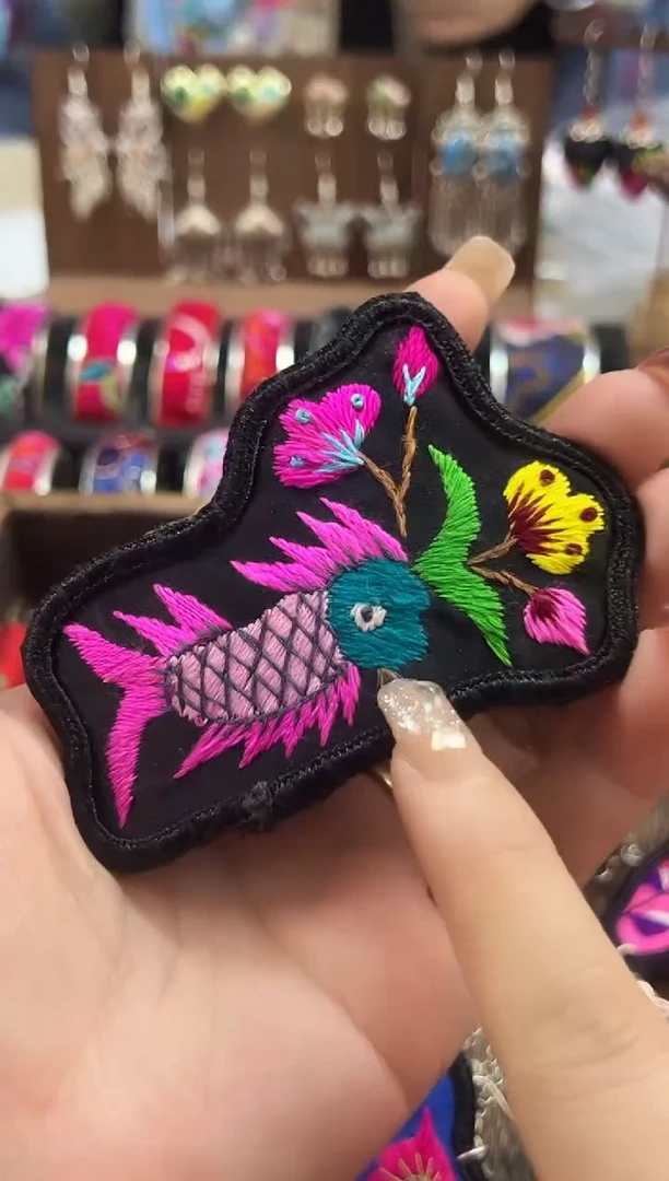 【闪购商品】织绣民族风老绣饰品536