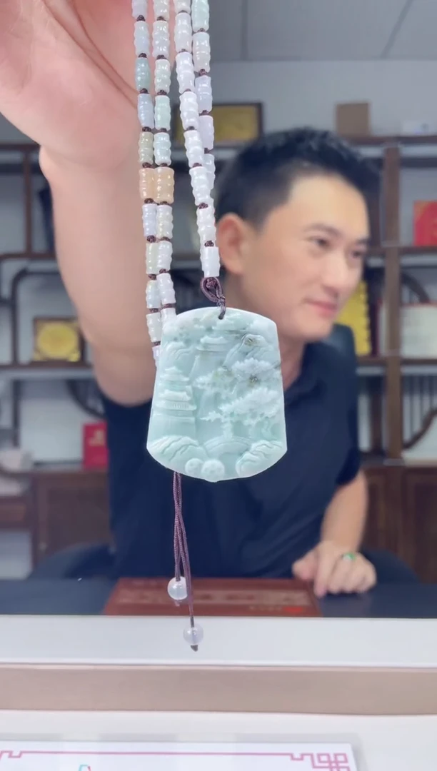 吊坠(赠链)未镶嵌翡翠天然A货翡翠多样性发其一JYZY-10.26-16