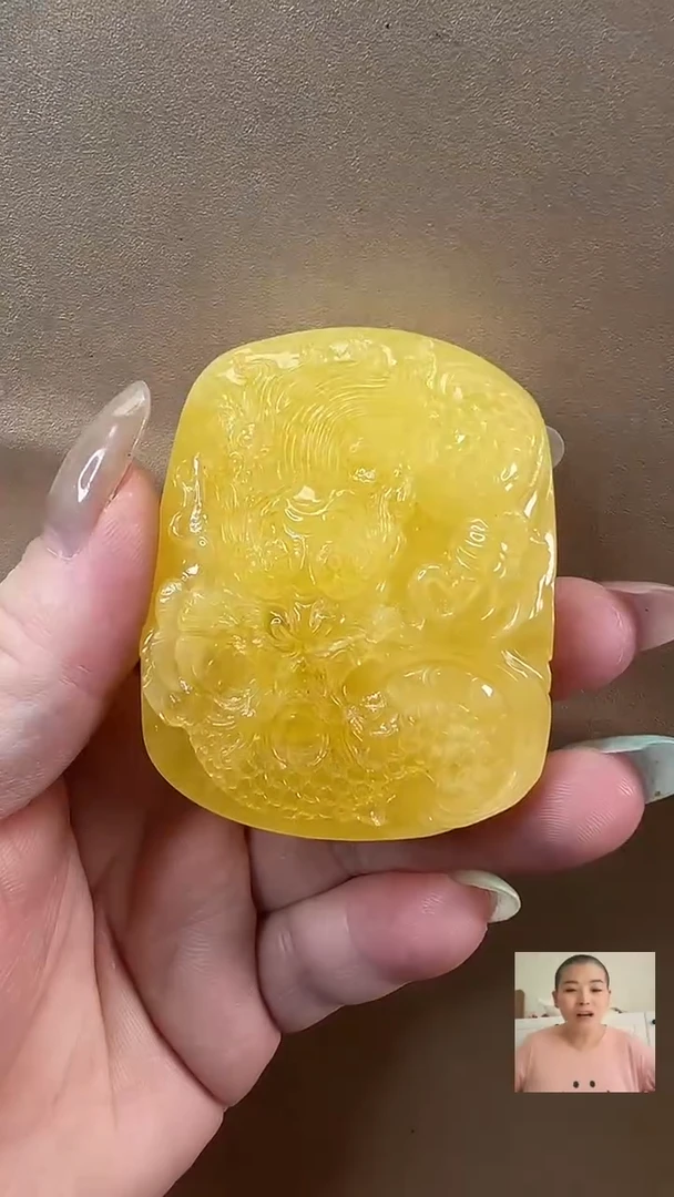 未镶嵌颈饰琥珀吊坠