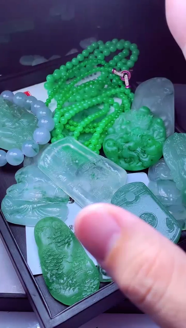 未镶嵌定制翡翠秦*#翡翠毛货定制