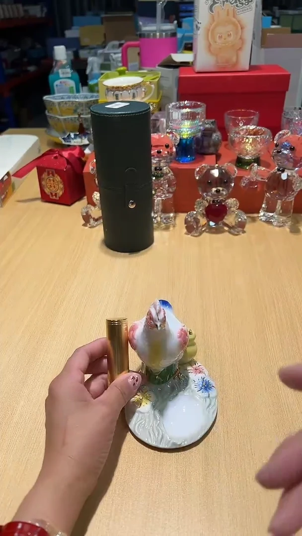 瓷片碗碟好物一件不留@@1
