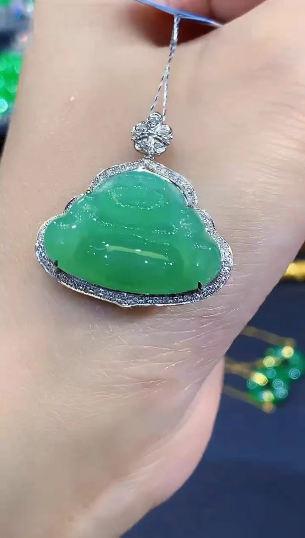 吊坠(不含链)18K金镶嵌翡翠L多样性发其一