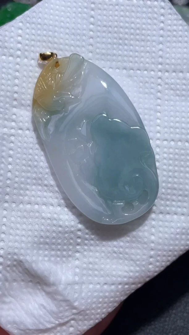 颈饰18K金镶嵌翡翠1.......