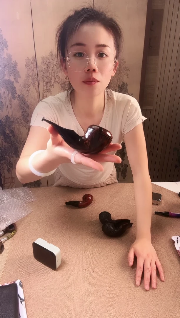 白*日新款空腔牛头光面