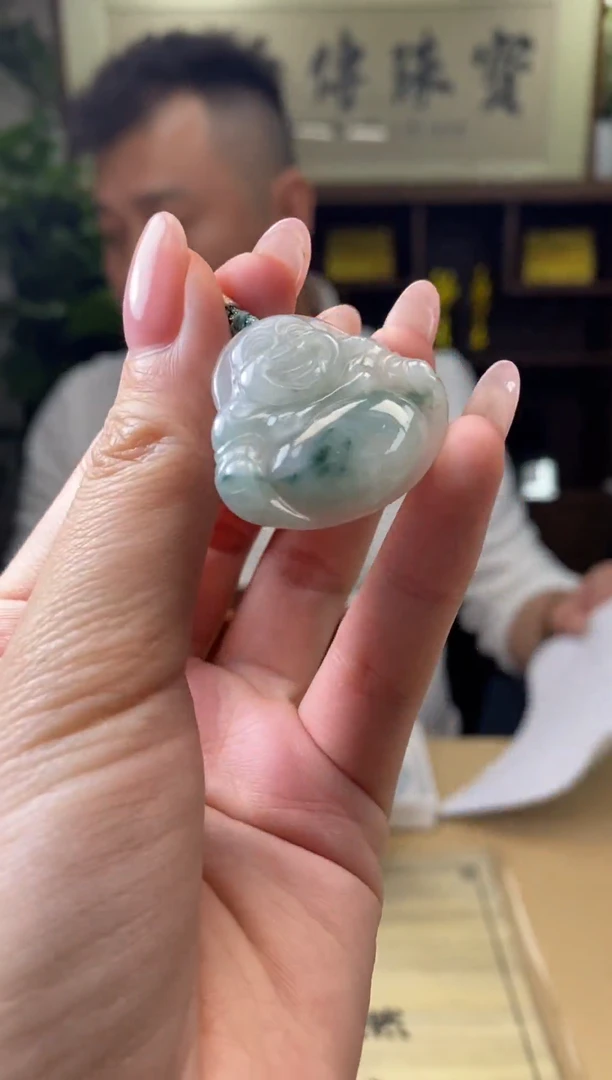翡翠未镶嵌颈饰佛公 多样性发一