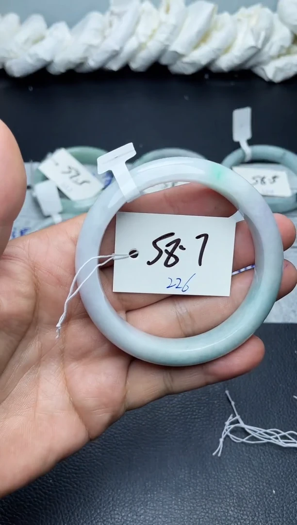 未镶嵌手镯翡翠226