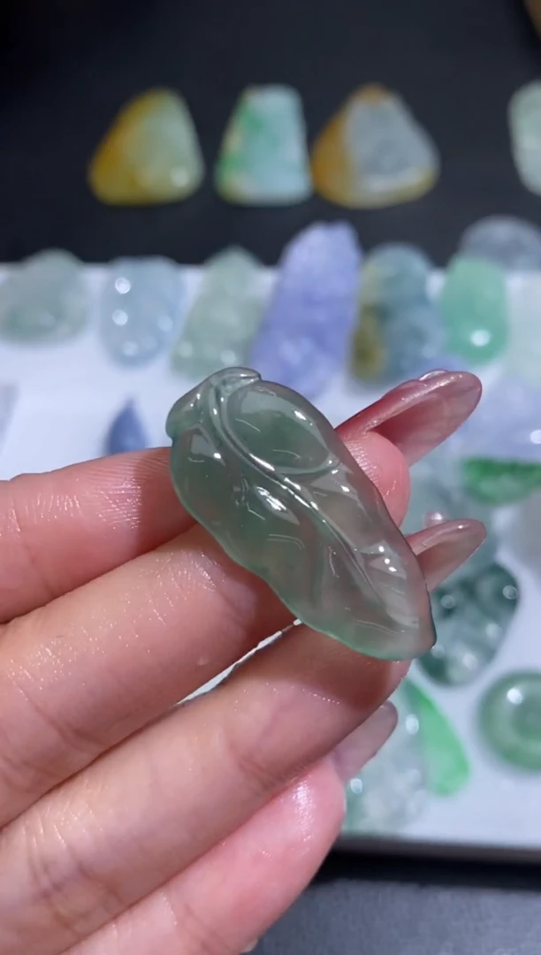 未镶嵌定制翡翠翡翠毛货~