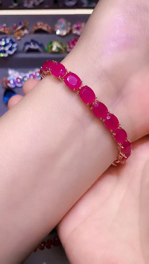 手链银S925镶嵌红宝石....