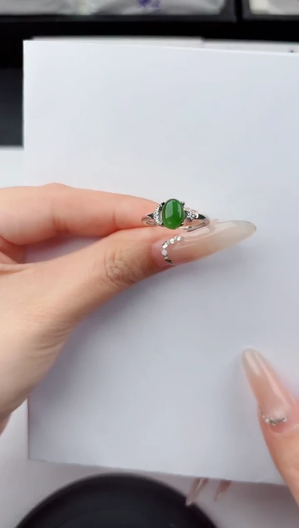 未镶嵌戒指和田玉嗨购微色差T